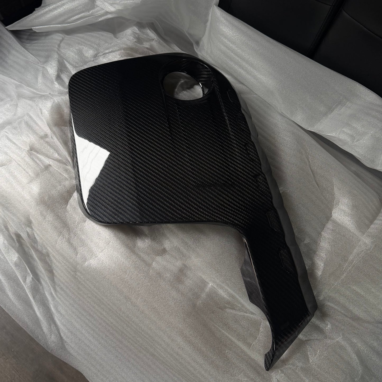 S55 V1 Dry Carbon Engine Cover - F80 M3 / F82 F83 M4 / F87 M2C